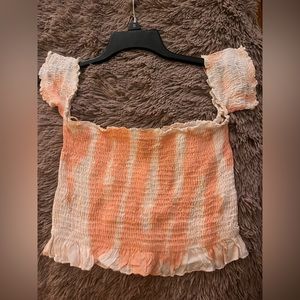 Matching set of  pants and crop top / size large / new with tags